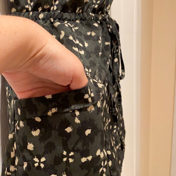 Urban Outfitters Ecote Aztec Inspired embroidered romper in black size S - Picture 4 of 10